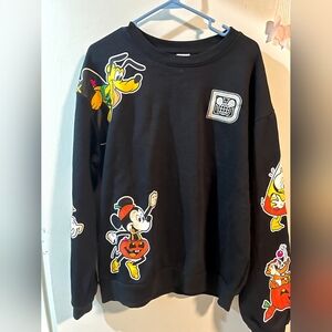 Black Disney Mickey Mouse Halloween crewneck sweatshirt #HalloweenVibes size L